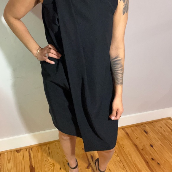 Armani Collezioni Black asymmetrical Dress Over the knee sleeveless size 4 - Picture 2 of 13